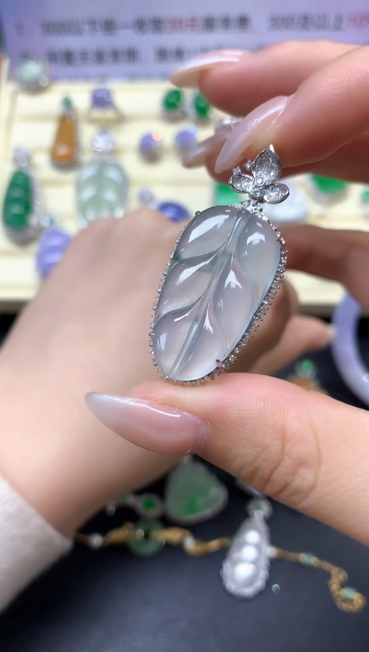 【闪购商品】翡翠吊坠(不含链)18K金镶嵌吊坠|6980+698