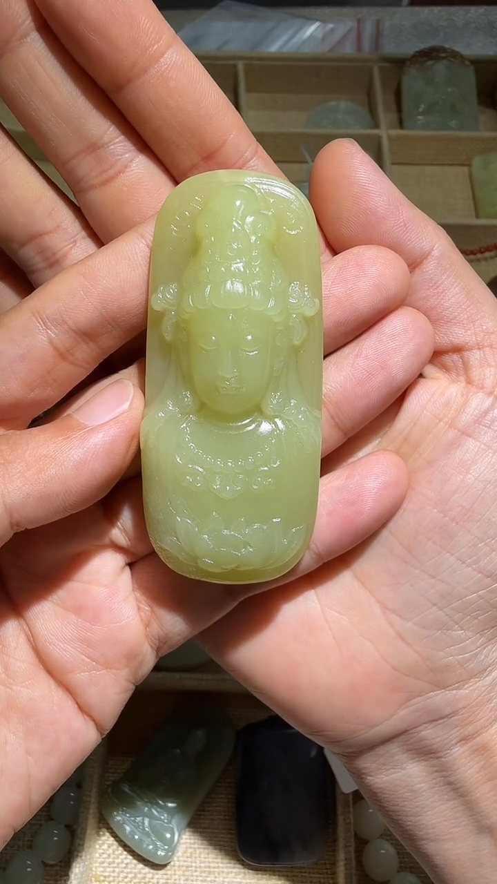 未镶嵌和田玉挂件天然和田玉新疆若羌观音挂件