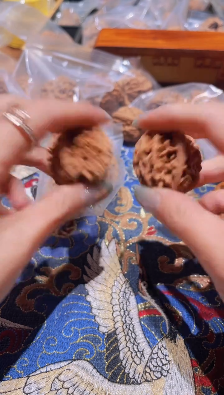 把件文玩核桃019秦闷