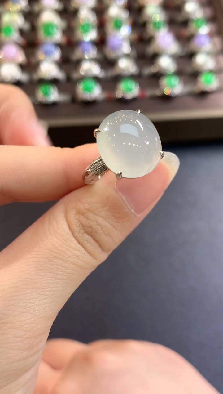 18K金镶嵌戒指翡翠b108 