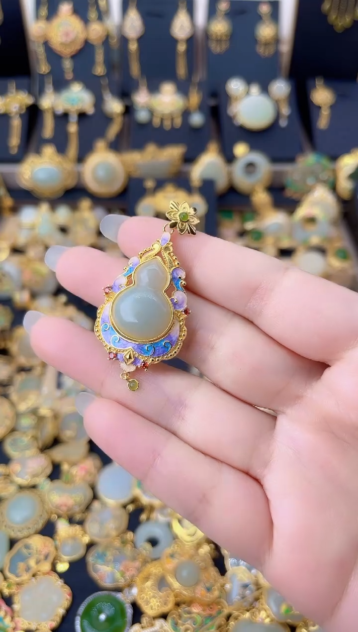 颈饰银S925镀金镶嵌和田玉珐琅紫气东来葫芦流苏吊坠