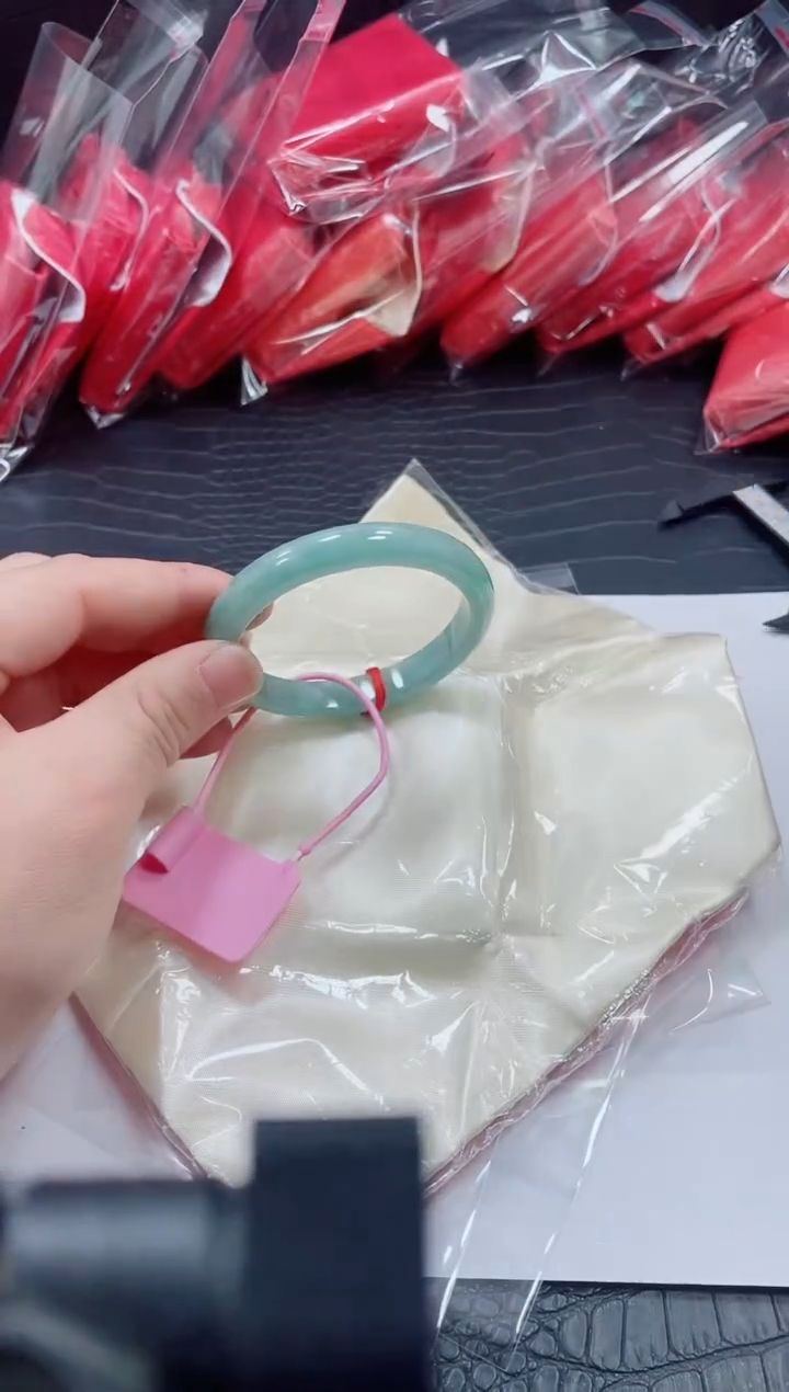 非金属无小哥95号手镯58.6圈口