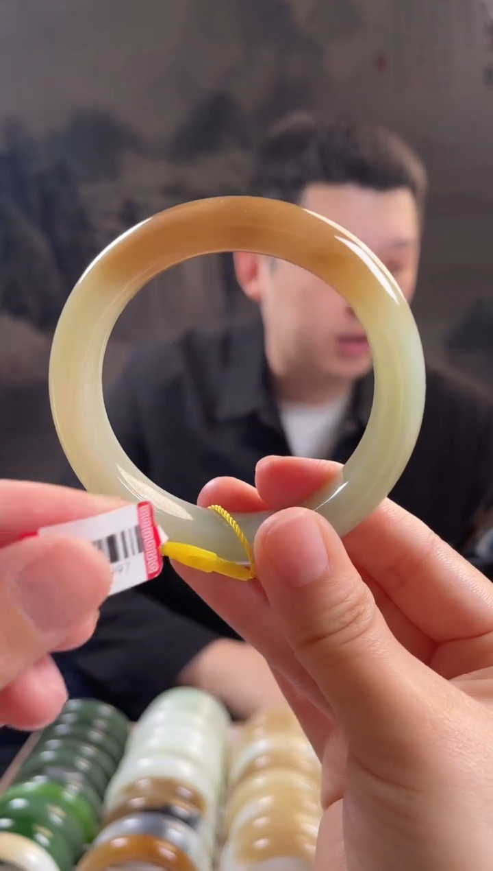 未镶嵌手镯和田玉57圈口8997