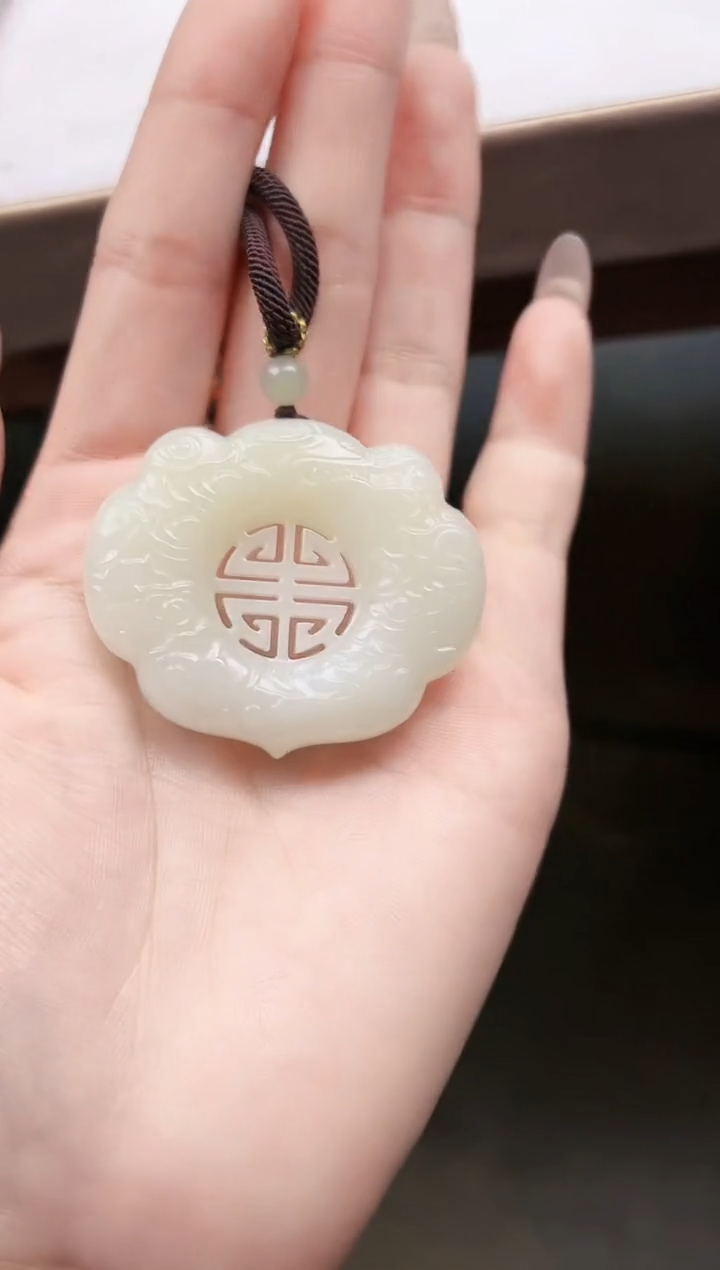 【闪购商品】和田玉颈饰未镶嵌AA多样性发货