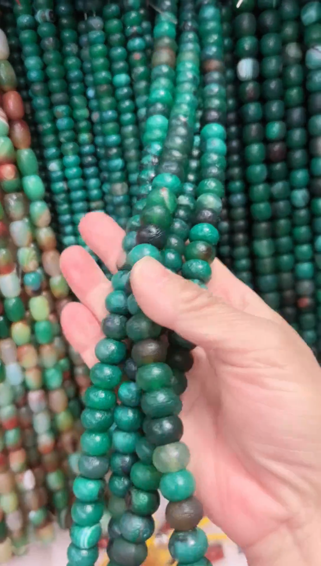 未镶嵌手链玛瑙/玉髓大一条