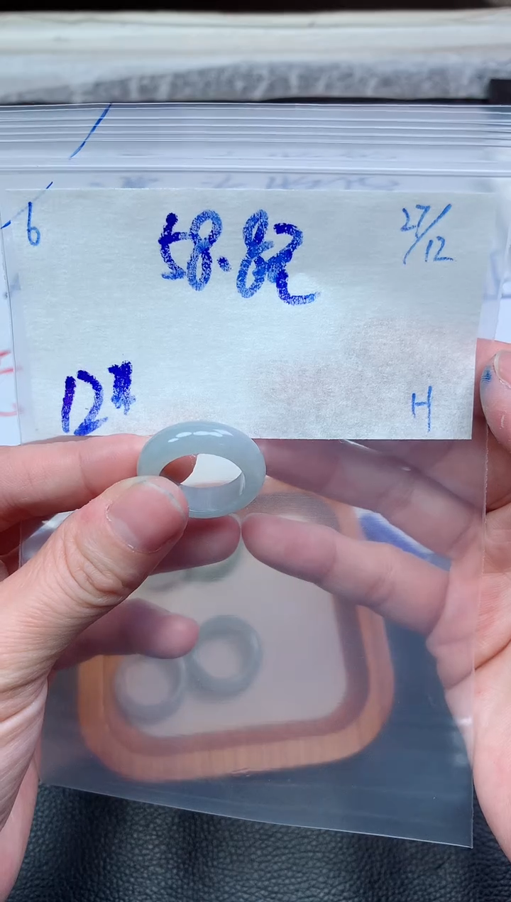 未镶嵌定制翡翠6毛货需精细抛光挂件多样性拍一发一