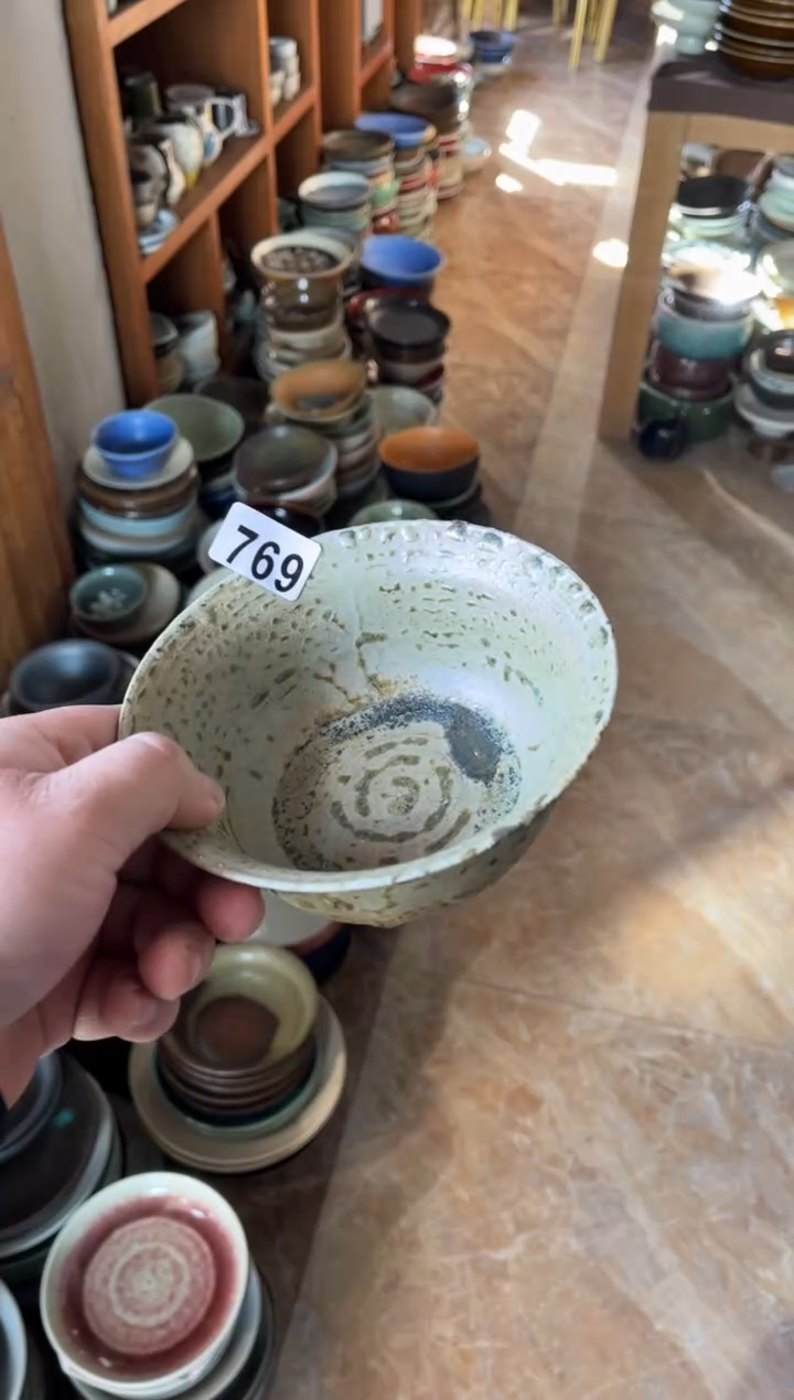 【闪购商品】瓷片769微瑕苏打绿手工直口碗