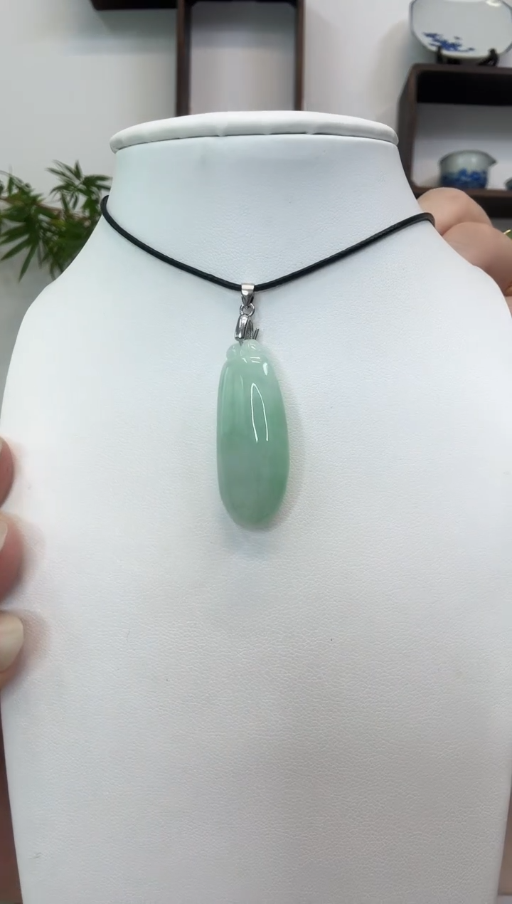 颈饰银S925镶嵌翡翠福瓜