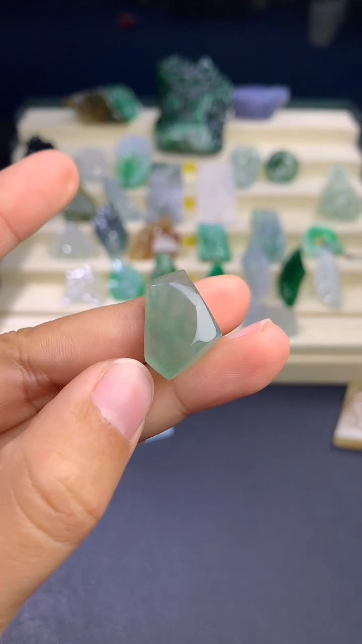 【闪购商品】定制翡翠未镶嵌