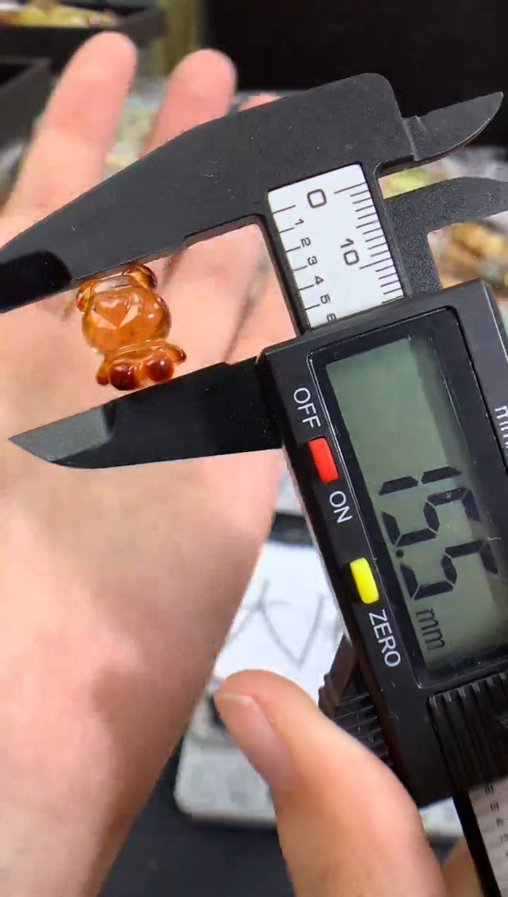 蜜蜡未镶嵌珠宝奇石650