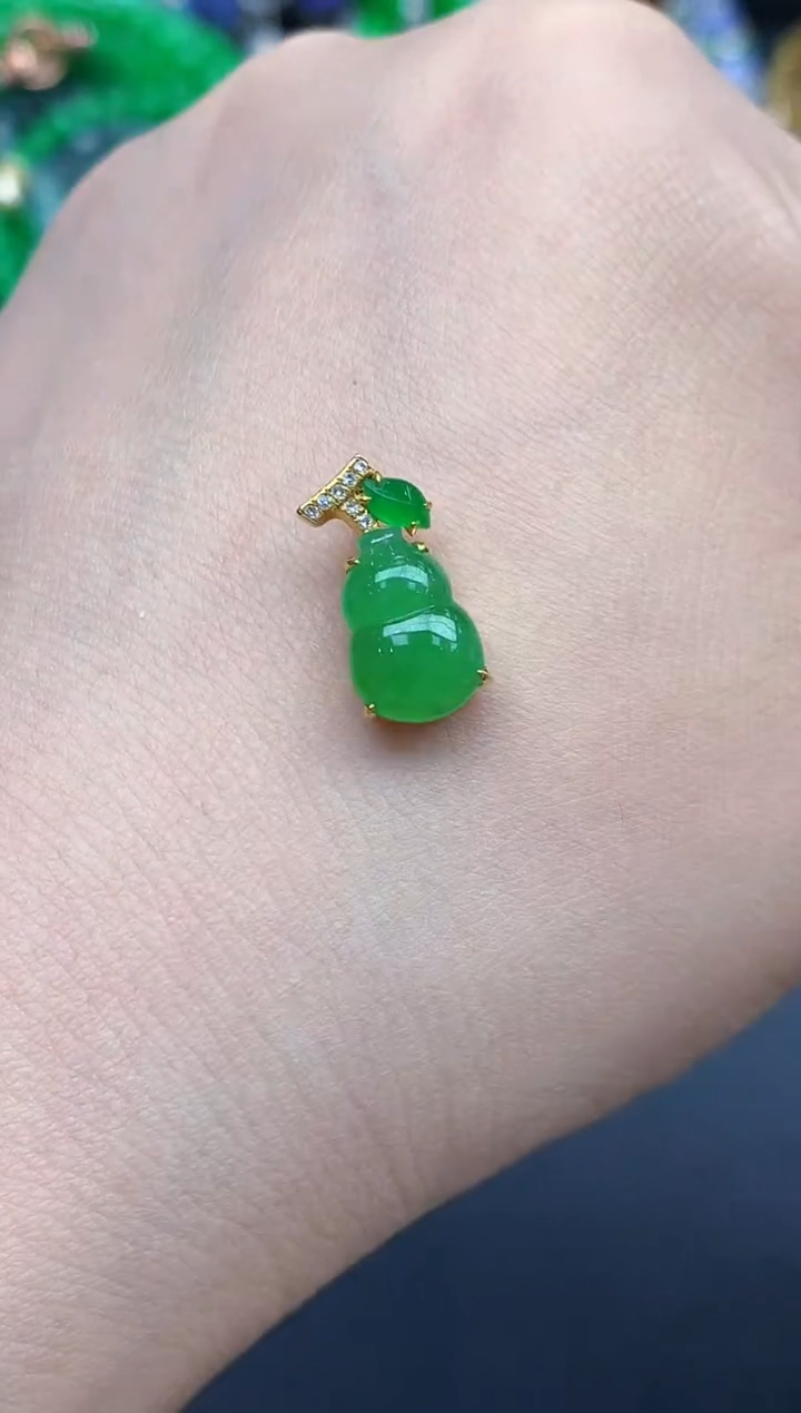 吊坠(不含链)18K金镶嵌翡翠335-春日珠宝