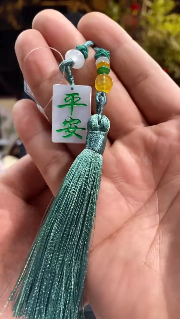 【闪购商品】翡翠裸石未镶嵌LS00105-天然翡翠随机多样性发其一