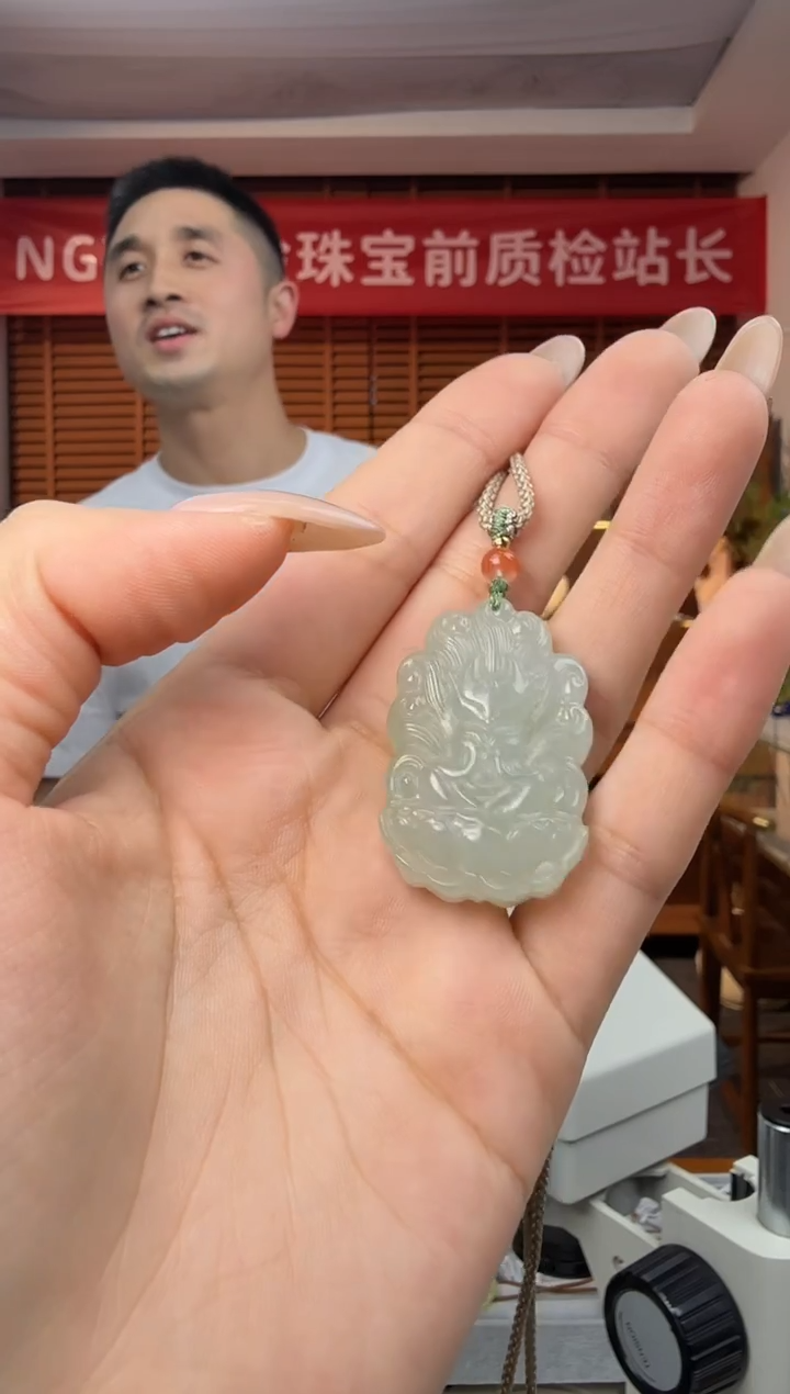 吊坠(赠链)未镶嵌和田玉和田玉九尾狐吊坠