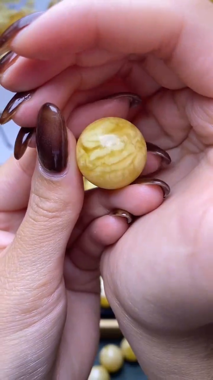 【闪购商品】琥珀裸石未镶嵌蜜蜡.41