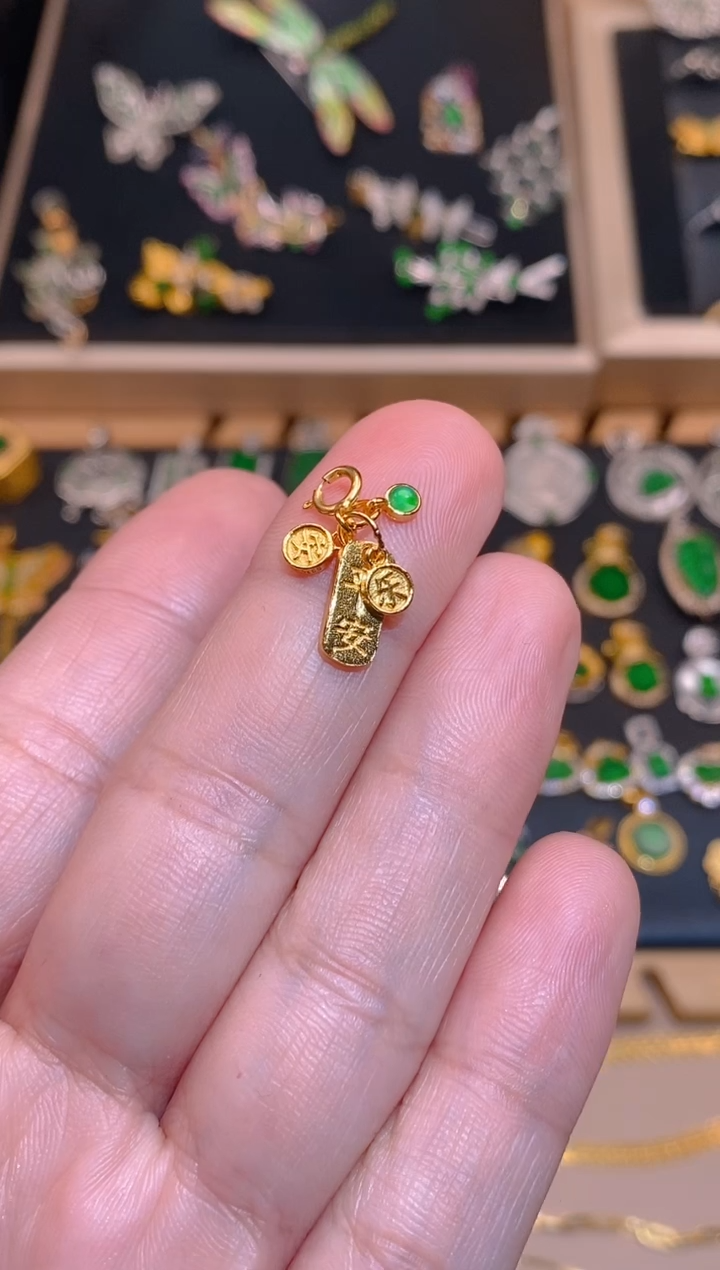 【闪购商品】翡翠吊坠(不含链)银S925镶嵌万能扣