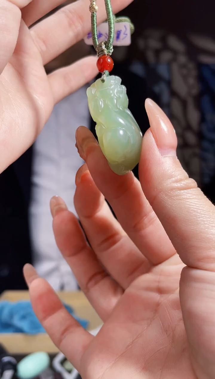 【闪购商品】和田玉颈饰未镶嵌拍一发一