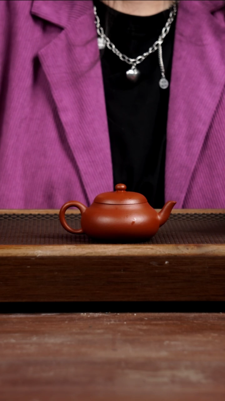 茶壶紫砂朱泥息如梨形110CC