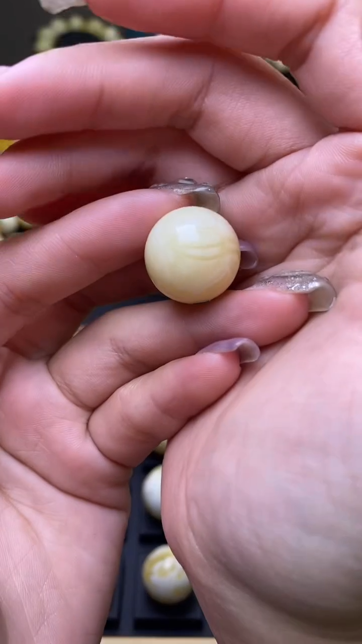 【闪购商品】琥珀裸石未镶嵌葵. 26