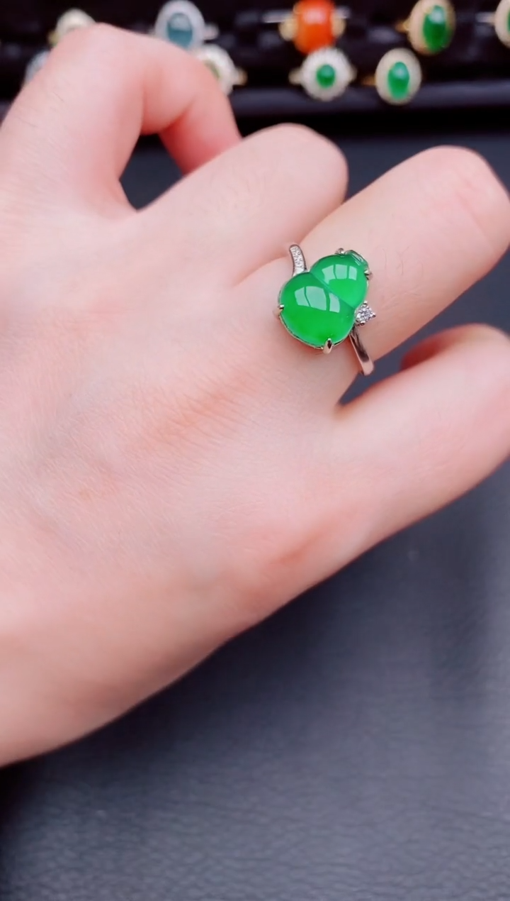 【闪购商品】翡翠戒指银S925镶嵌天然a货翡翠88