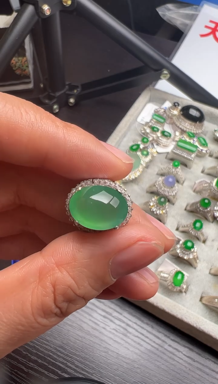【闪购商品】定制翡翠未镶嵌缅甸A货翡翠