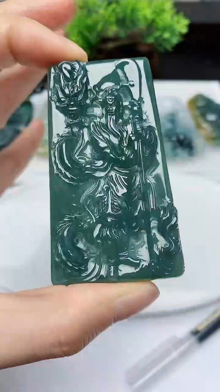 【闪购商品】翡翠颈饰未镶嵌