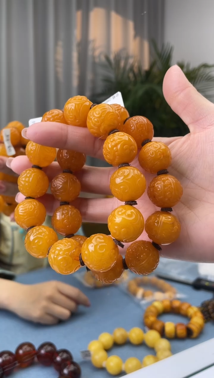 【闪购商品】蜜蜡珠宝奇石未镶嵌假一罚十，多样性发一件047.19