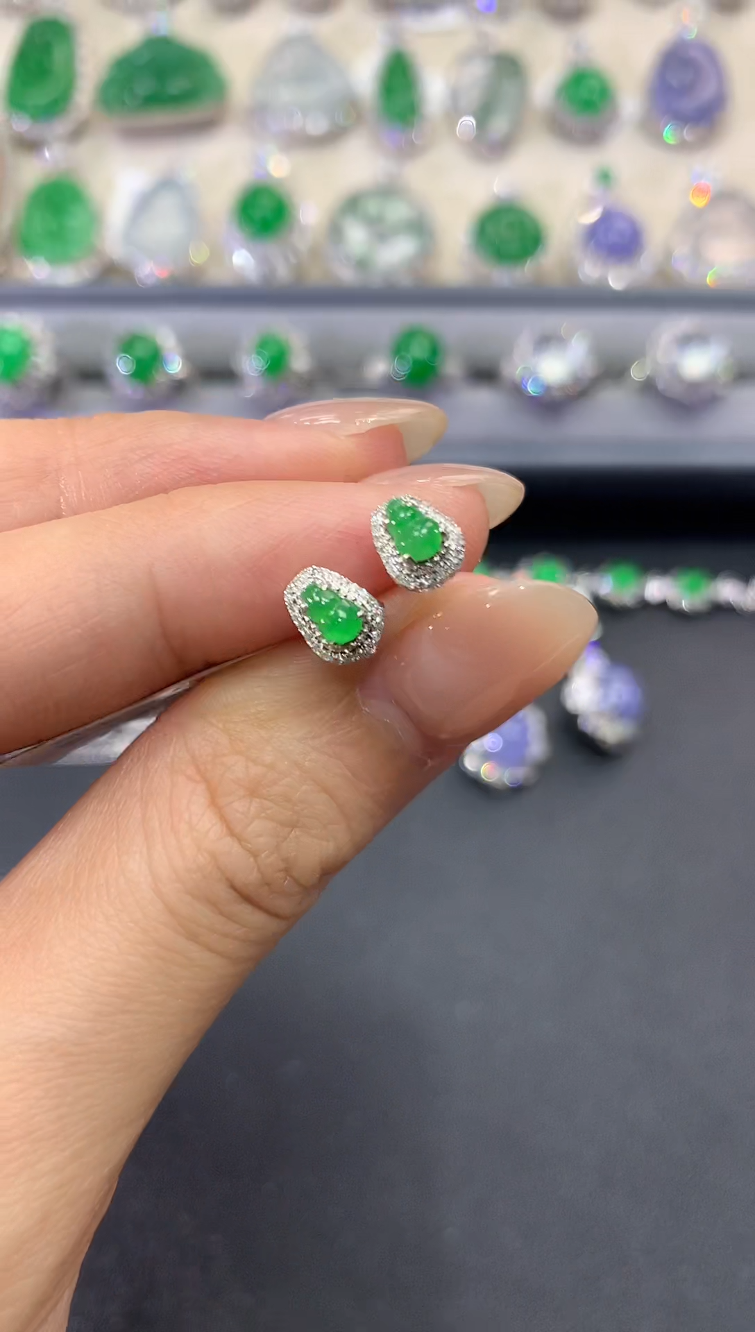 【闪购商品】翡翠耳饰18K金镶嵌a15多样性一件发货