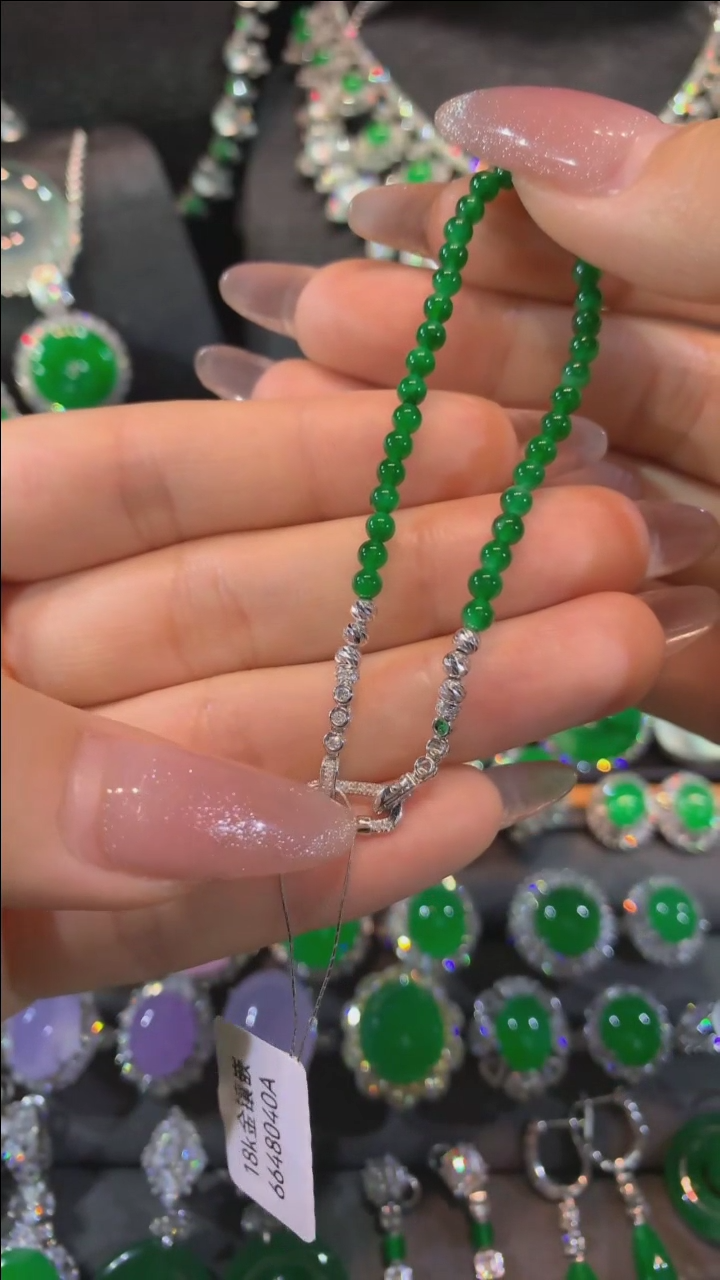 【闪购商品】翡翠手串18K金镶嵌手串
