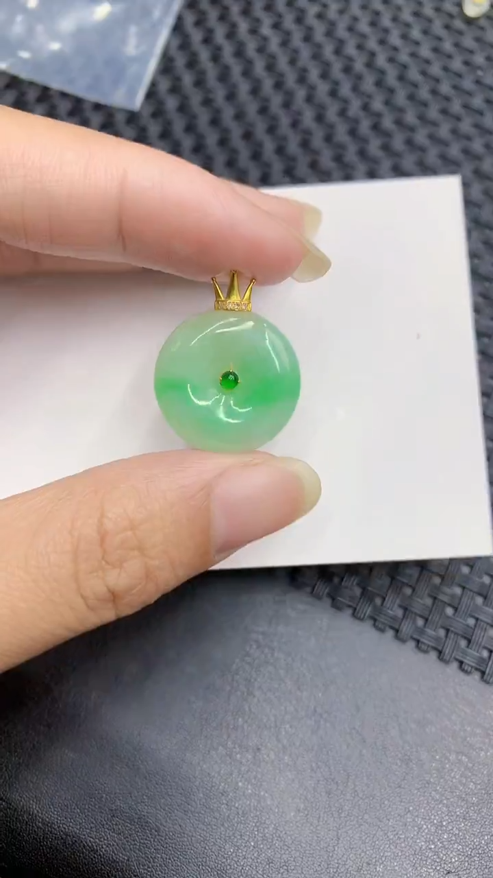 【闪购商品】翡翠颈饰18K金镶嵌            8