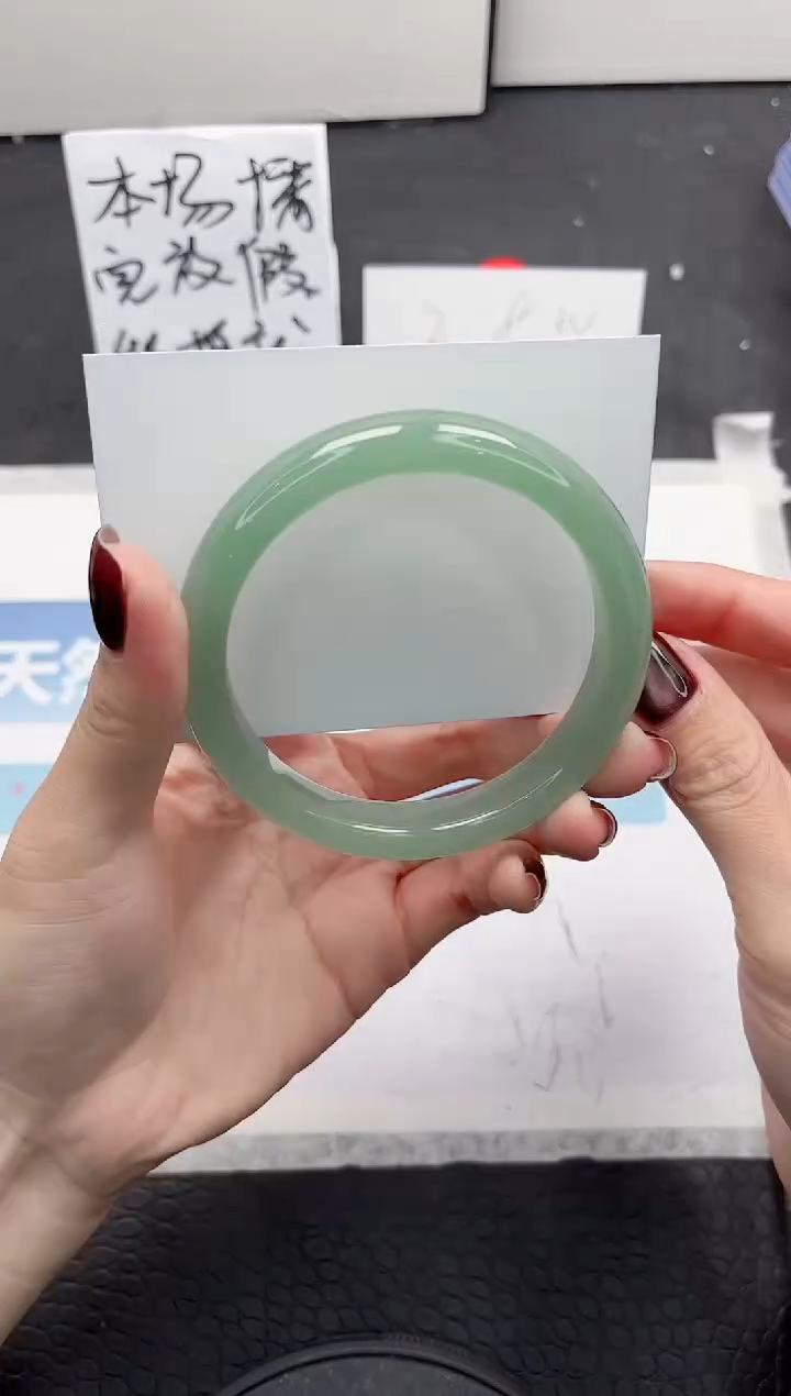 【闪购商品】石英质玉手镯未镶嵌L352-60.5