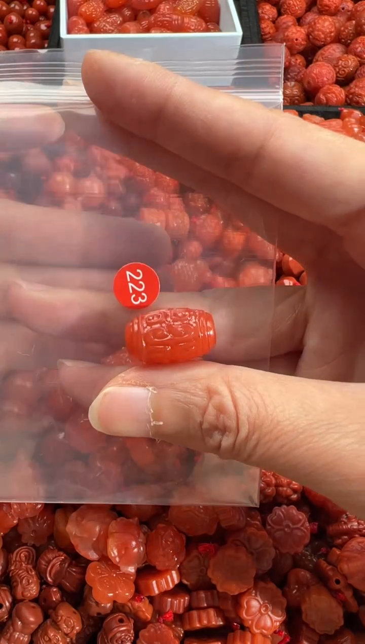 【闪购商品】南红玛瑙未镶嵌颈饰1