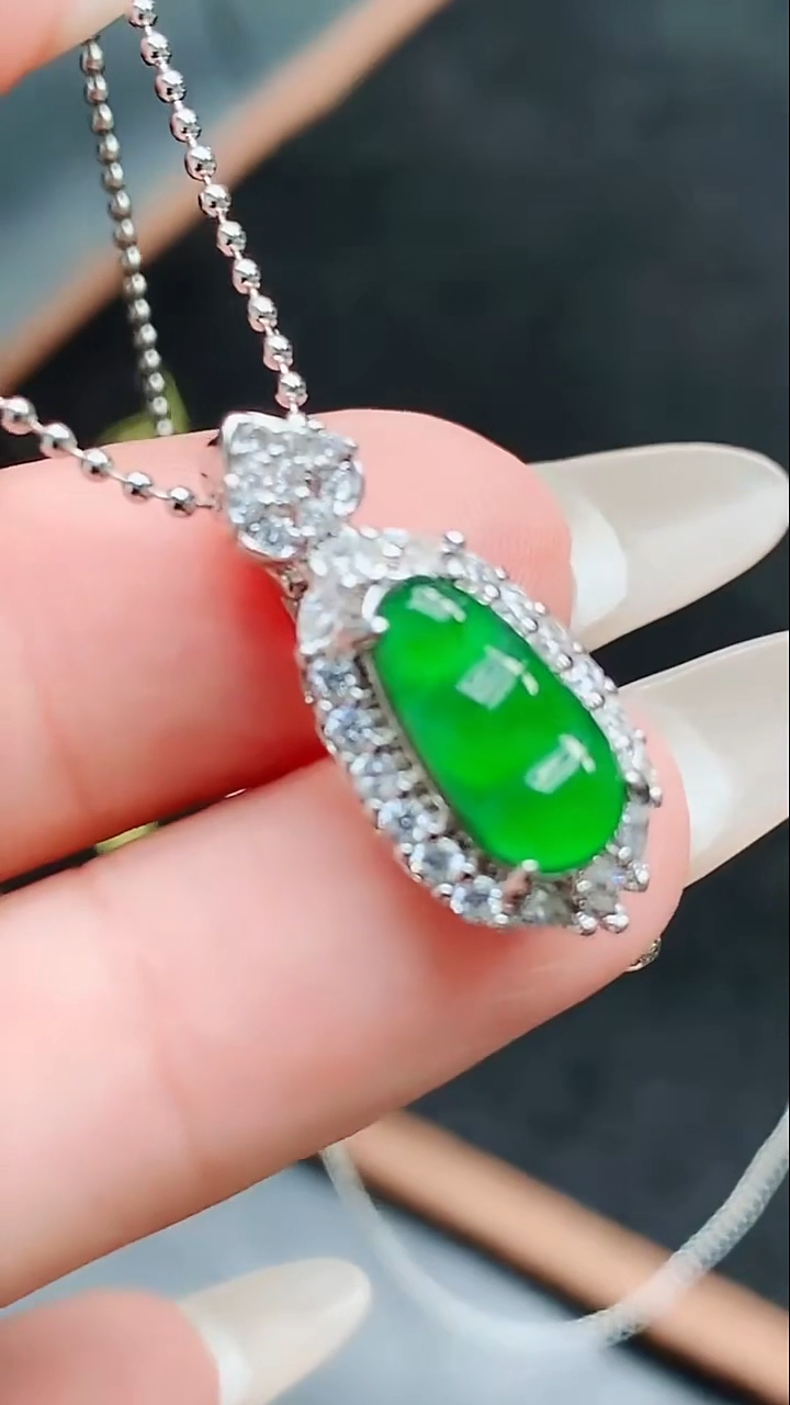 未镶嵌挂件翡翠天然翡翠