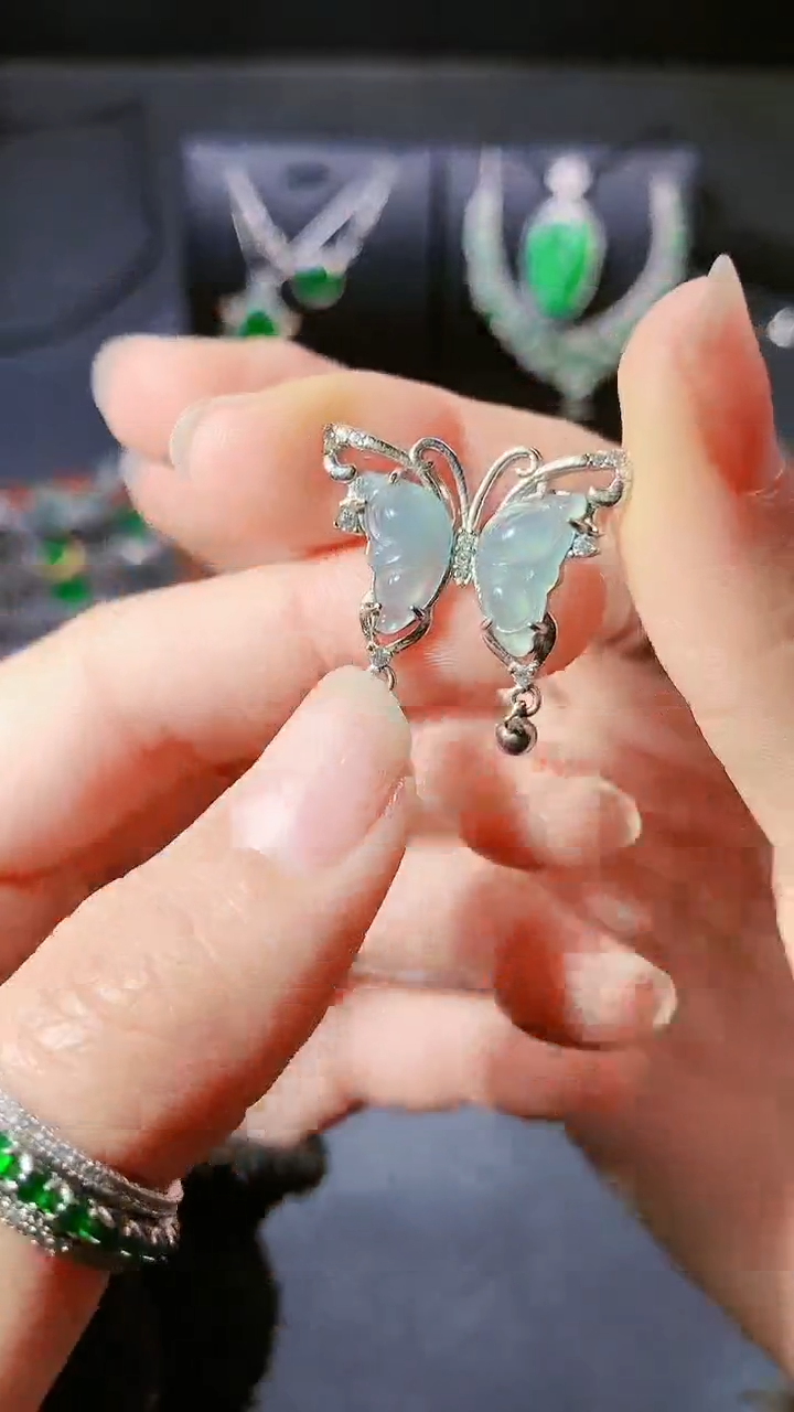 【闪购商品】翡翠吊坠(赠链)银S925镶嵌吊坠