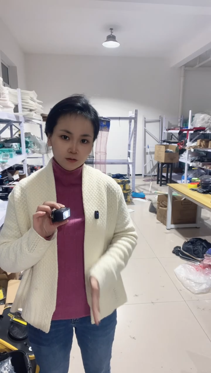 头灯 一个       