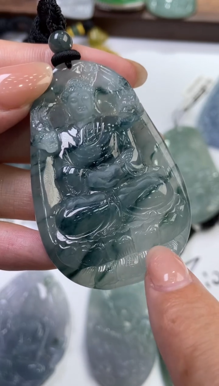 翡翠未镶嵌颈饰285834   