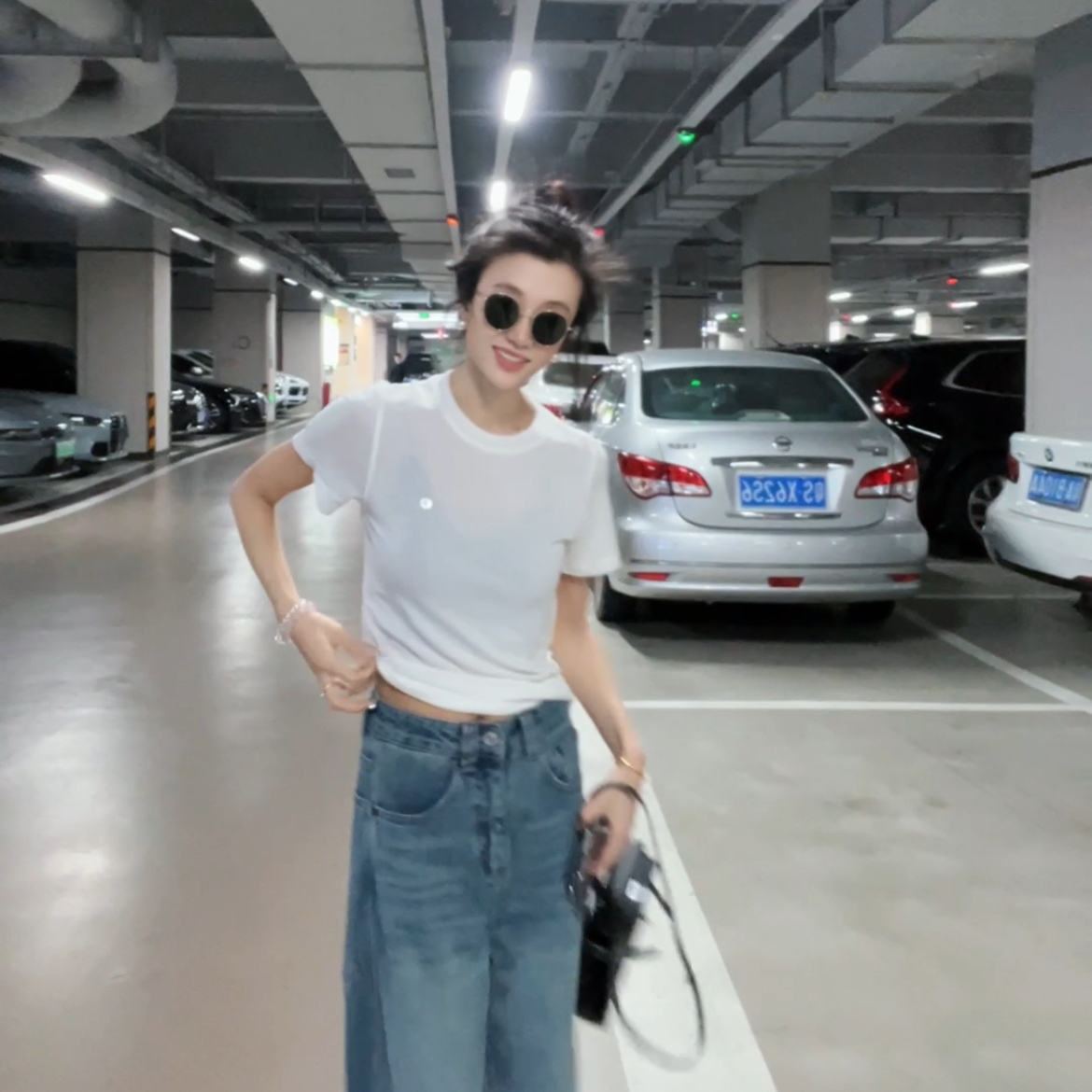 鱼骨线正肩短袖T恤 夏季莱赛尔面料修身显瘦圆领白色T恤