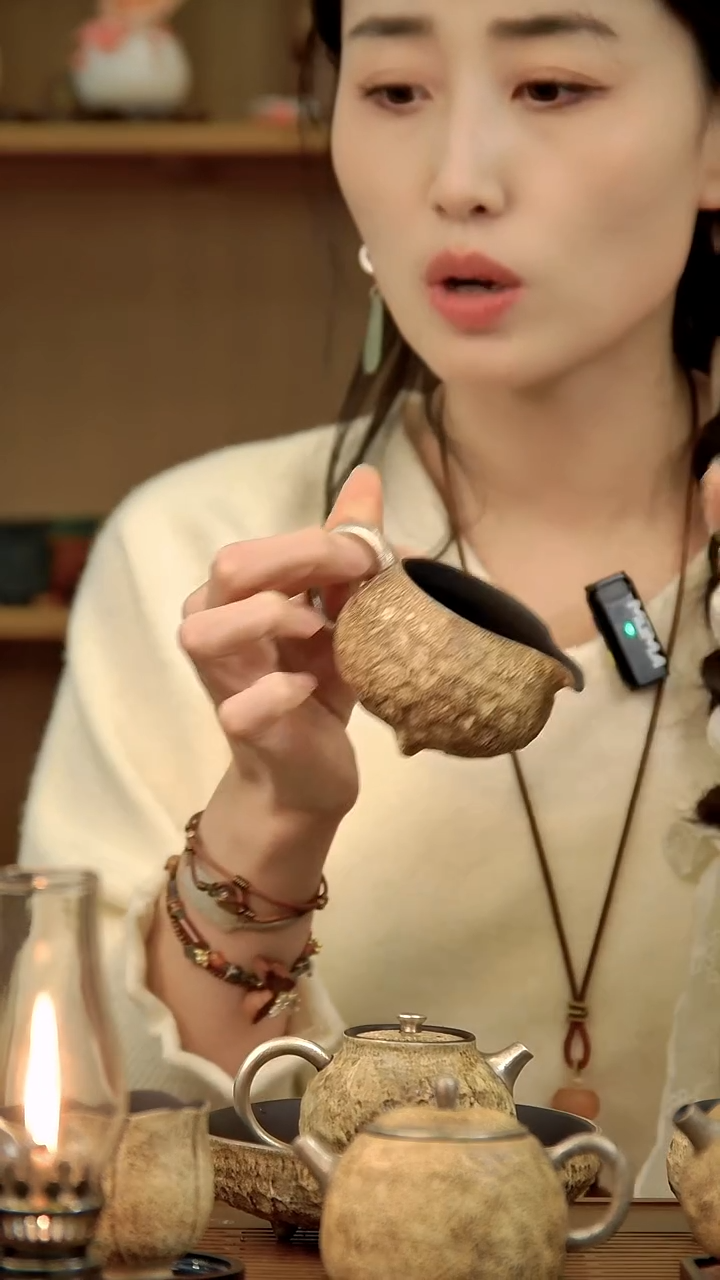 言野手作 粉引仿古三足公道杯