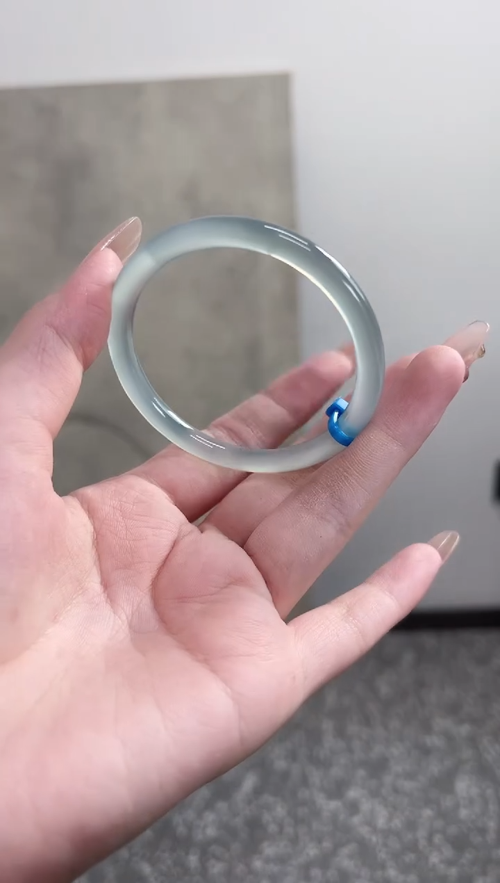 【闪购商品】玛瑙/玉髓手镯未镶嵌52圈