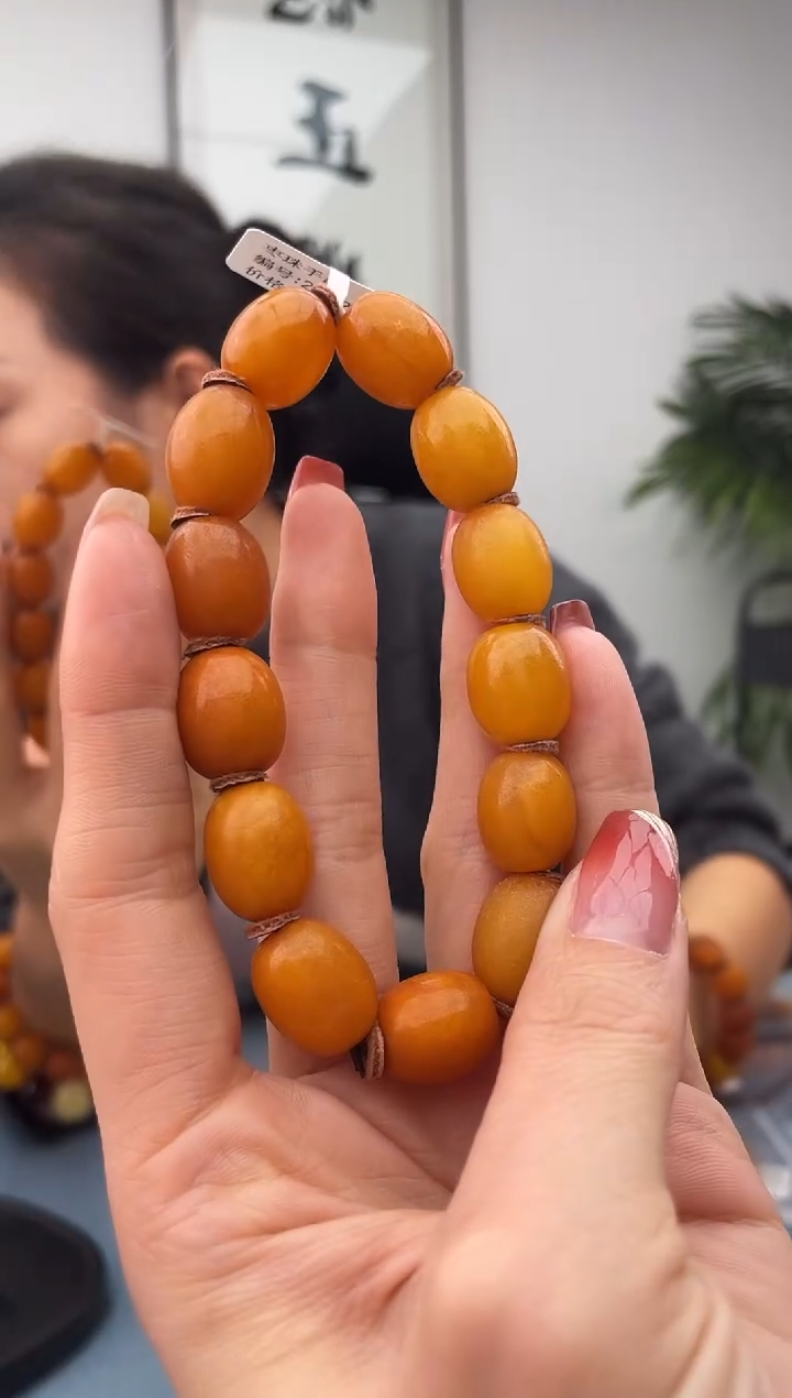 【闪购商品】蜜蜡珠宝奇石未镶嵌假一赔十，多样性发一件0