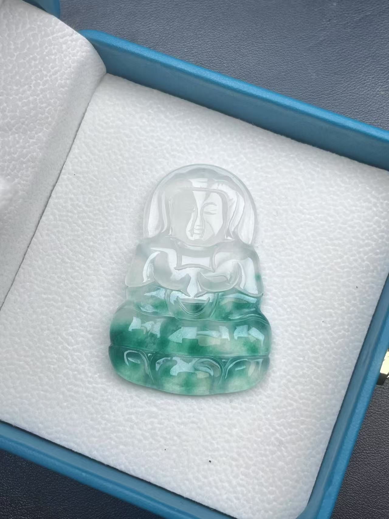 冰工厂珠宝甄选-时尚大气款蓝飘花观音-多样性发-RFA070