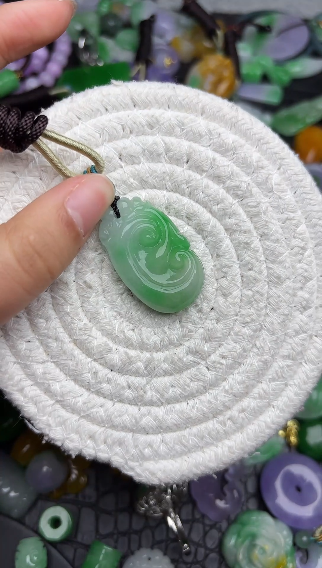 颈饰未镶嵌翡翠缅甸翡翠吊坠