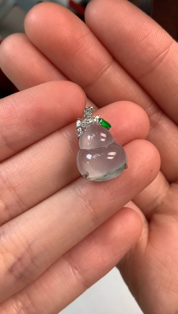 【闪购商品】翡翠颈饰18K金镶嵌葫芦