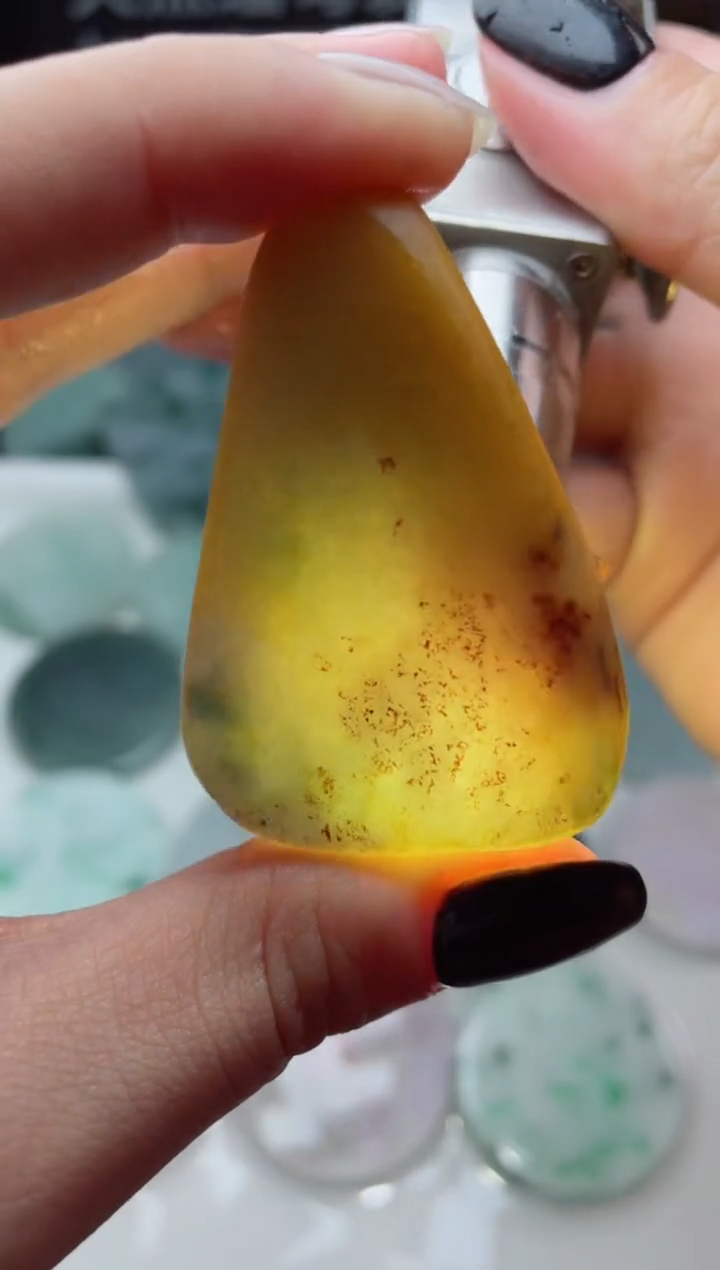【闪购商品】翡翠颈饰未镶嵌2785......