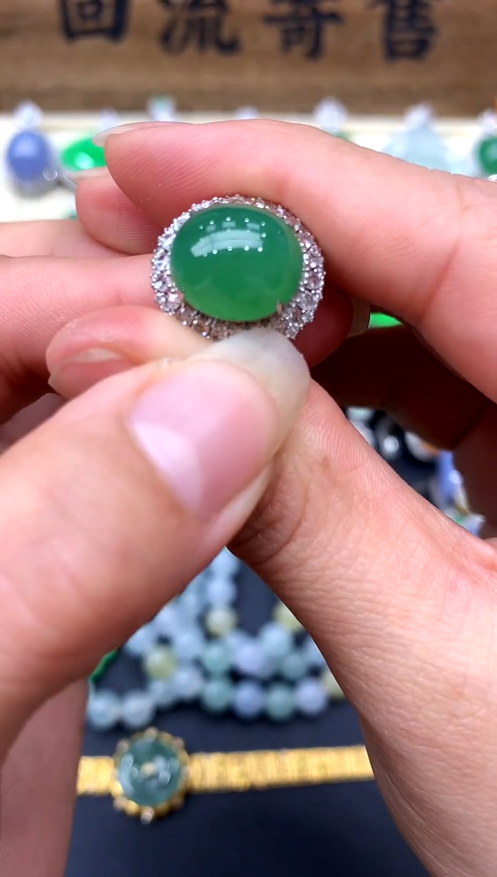 【闪购商品】翡翠戒指18K金镶嵌353-中国好珍宝
