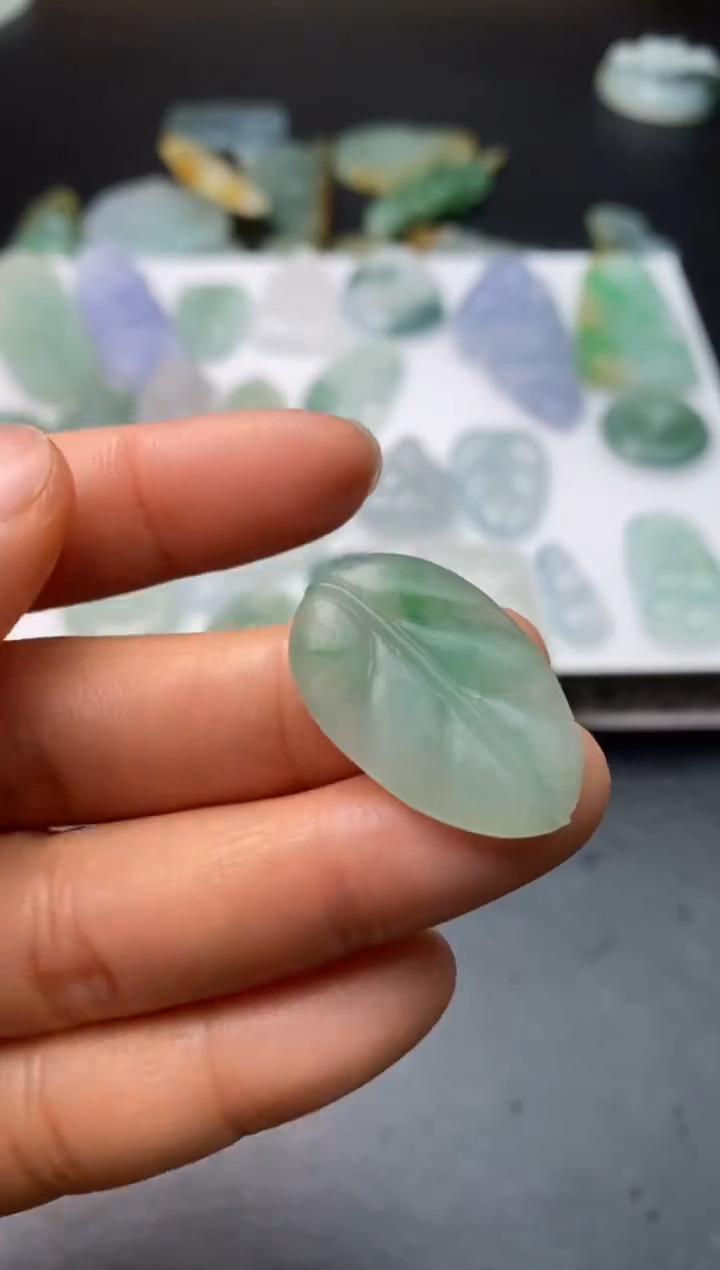 【闪购商品】定制翡翠未镶嵌翡翠毛货~