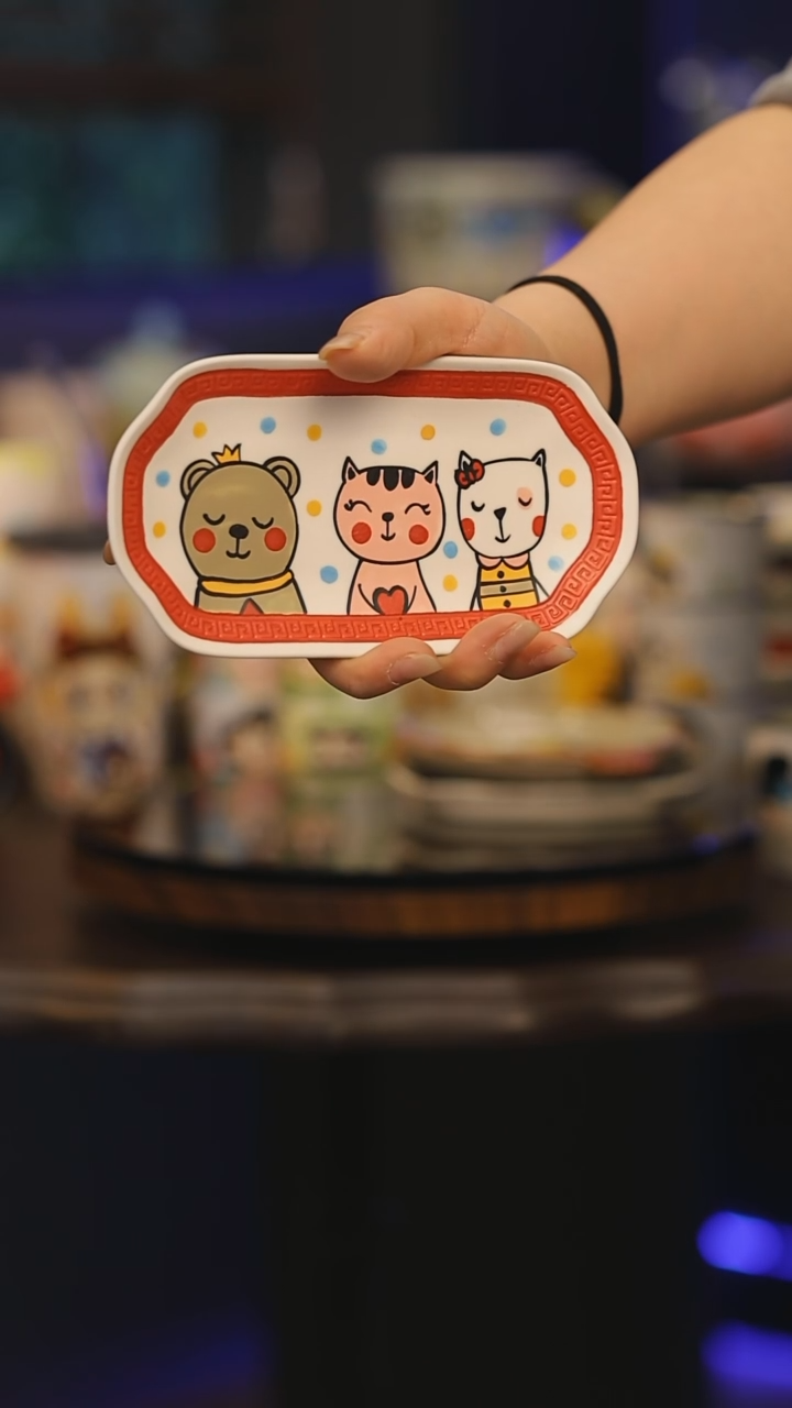 【闪购商品】摆件景德镇釉下彩绘设计师款式陶瓷