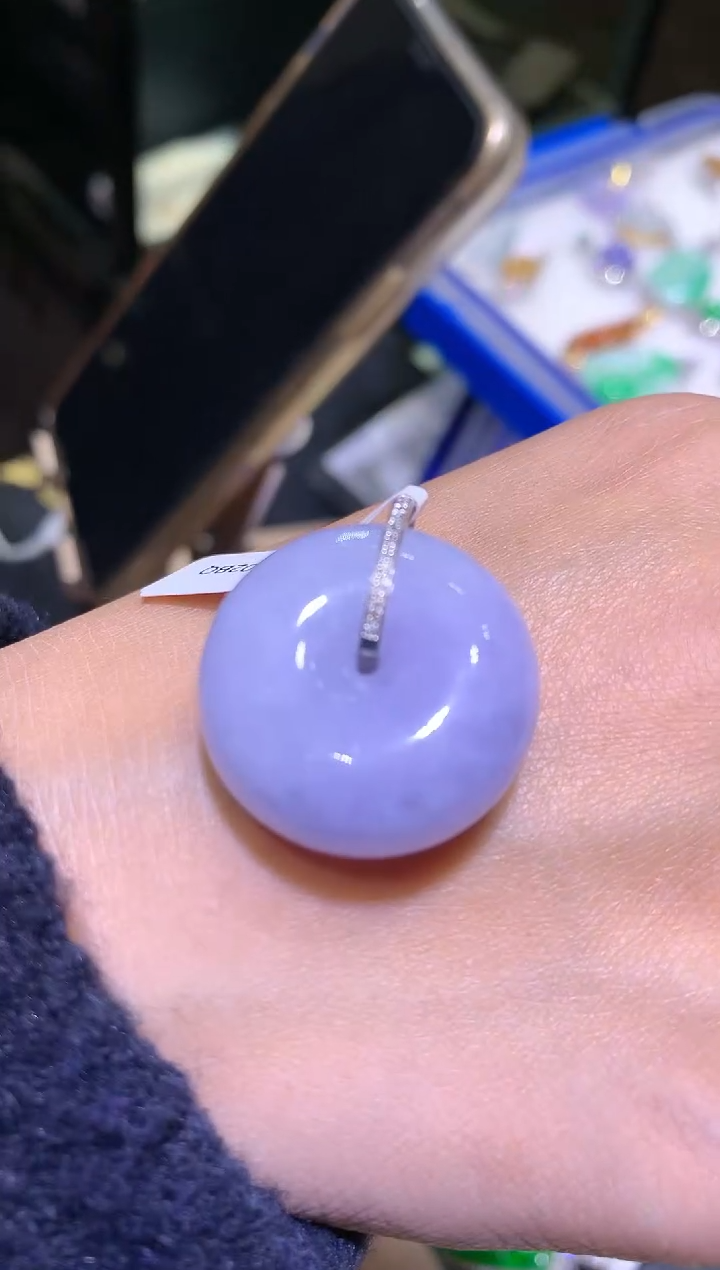 【闪购商品】翡翠吊坠(不含链)18K金镶嵌扣子