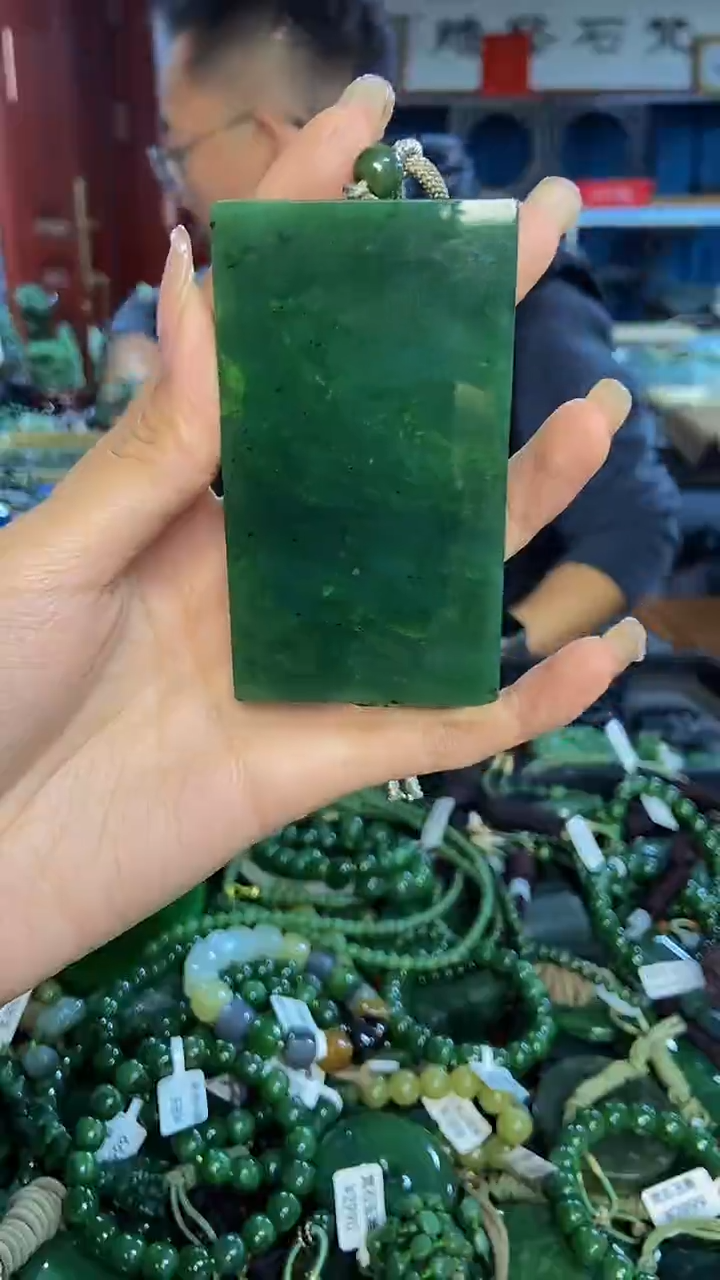 未镶嵌和田玉挂件1