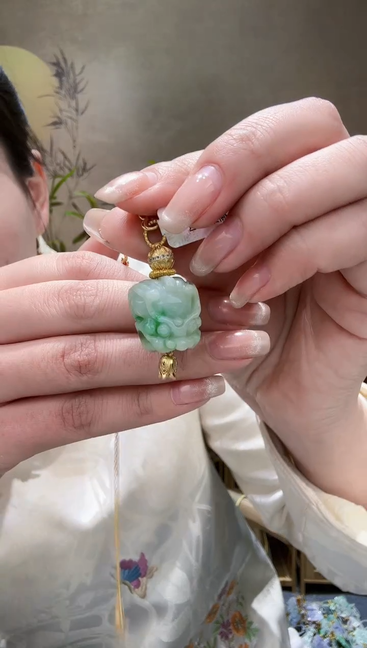 【闪购商品】翡翠颈饰未镶嵌吊坠