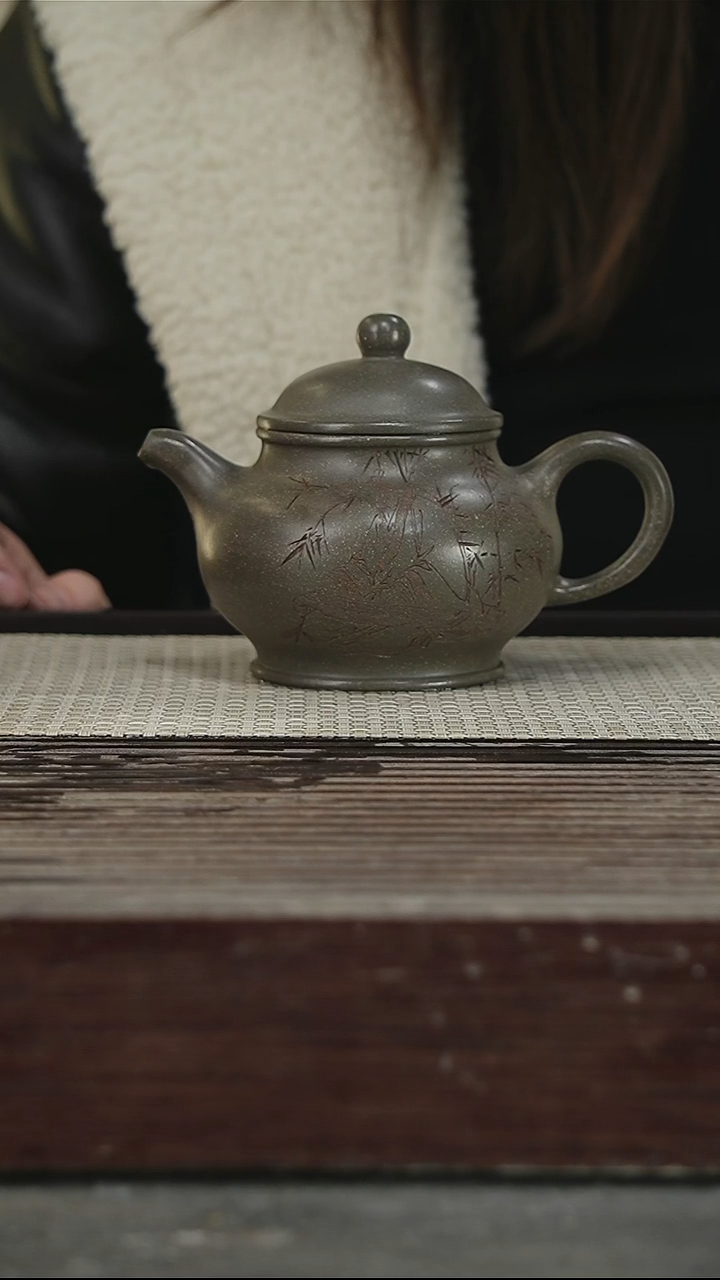 茶壶紫砂71号360CC